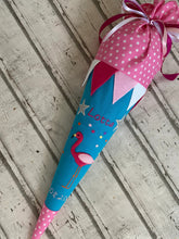 Laden Sie das Bild in den Galerie-Viewer, Schultüte Flamingo aus Glitzer Stoff inkl. Papprohling 70 cm oder 85 cm ST211 & ST212