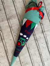 Laden Sie das Bild in den Galerie-Viewer, Schultüte Traktor aus Stoff inkl. Papprohling 70 cm oder 85 cm ST173 & ST174