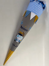 Laden Sie das Bild in den Galerie-Viewer, Schultüte VW Bulli inkl. Papprohling 70 cm oder 85 cm ST261 & ST262