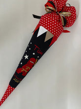 Laden Sie das Bild in den Galerie-Viewer, Schultüte Ninja/ Ninjago Stoff inkl. Papprohling 70cm oder 85 cm ST159 & ST160