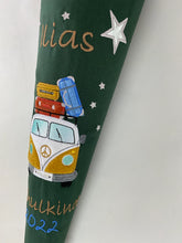 Laden Sie das Bild in den Galerie-Viewer, Schultüte VW Bulli aus Stoff inkl. Papprohling 70 cm oder 85 cm ST019 & ST020