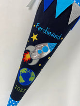Laden Sie das Bild in den Galerie-Viewer, Schultüte Rakete und Erde aus Stoff inkl. Papprohling 70 cm oder 85 cm ST171 & ST172