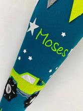 Laden Sie das Bild in den Galerie-Viewer, Schultüte Monstertruck Stoff inkl. Papprohling 70 cm oder 85 cm ST163 & ST164