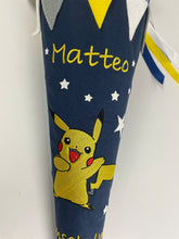 Laden Sie das Bild in den Galerie-Viewer, Schultüte Pikachu aus Stoff inkl. Papprohling 70 cm oder 85 cm ST003 & ST004