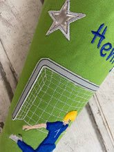 Laden Sie das Bild in den Galerie-Viewer, Schultüte Fußball Soccer aus Stoff inkl. Papprohling 70 cm oder 85 cm ST181 & ST182