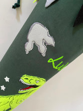 Laden Sie das Bild in den Galerie-Viewer, Schultüte Dinosaurier Stoff inkl. Papprohling 70 cm oder 85 cm ST179 & ST180