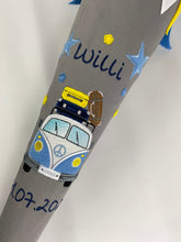 Laden Sie das Bild in den Galerie-Viewer, Schultüte VW Bulli aus Stoff inkl. Papprohling 70 cm oder 85 cm ST245 & ST246