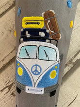 Laden Sie das Bild in den Galerie-Viewer, Schultüte VW Bulli aus Stoff inkl. Papprohling 70 cm oder 85 cm ST023 & ST024