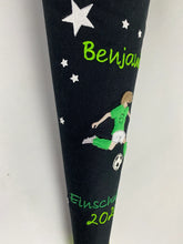 Laden Sie das Bild in den Galerie-Viewer, Schultüte Fußball Soccer aus Stoff inkl. Papprohling 70 cm oder 85 cm ST257 & ST258