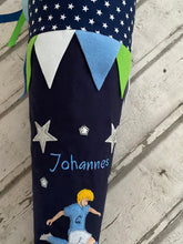 Laden Sie das Bild in den Galerie-Viewer, Schultüte Fußball Soccer aus Stoff inkl. Papprohling 70 cm oder 85 cm ST265 & ST266