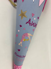 Laden Sie das Bild in den Galerie-Viewer, Schultüte Turnerin aus Stoff inkl. Papprohling 70 cm oder 85 cm ST099 & ST100