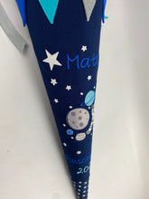 Laden Sie das Bild in den Galerie-Viewer, Schultüte Weltraum/ Astronaut aus Stoff inkl. Papprohling 70 cm oder 85 cm ST039 & ST040