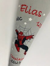 Laden Sie das Bild in den Galerie-Viewer, Schultüte Spider-Man aus Stoff inkl. Papprohling 70 cm oder 85 cm ST041 & ST042