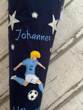 Laden Sie das Bild in den Galerie-Viewer, Schultüte Fußball Soccer aus Stoff inkl. Papprohling 70 cm oder 85 cm ST225 & ST226