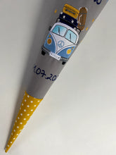 Laden Sie das Bild in den Galerie-Viewer, Schultüte VW Bulli inkl. Papprohling 70 cm oder 85 cm ST261 & ST262