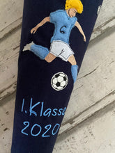 Laden Sie das Bild in den Galerie-Viewer, Schultüte Fußball Soccer aus Stoff inkl. Papprohling 70 cm oder 85 cm ST225 & ST226