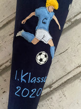 Laden Sie das Bild in den Galerie-Viewer, Schultüte Fußball Soccer aus Stoff inkl. Papprohling 70 cm oder 85 cm ST265 & ST266