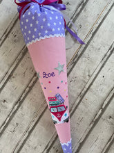 Laden Sie das Bild in den Galerie-Viewer, Schultüte Zuckertüte VW Bulli aus Stoff inkl. Papprohling 70 cm oder 85 cm ST067 & ST068