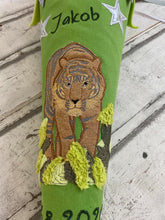 Laden Sie das Bild in den Galerie-Viewer, Schultüte Tiger aus Stoff inkl. Papprohling 70 cm oder 85 cm ST243 & ST244