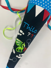 Laden Sie das Bild in den Galerie-Viewer, Schultüte drei Fragezeichen aus Stoff inkl. Papprohling 70 cm oder 85 cm ST119 & ST120