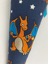 Laden Sie das Bild in den Galerie-Viewer, Schultüte Glurak aus Stoff inkl. Papprohling 70 cm oder 85 cm ST011 & ST012