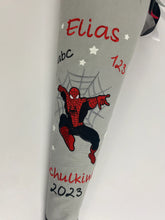 Laden Sie das Bild in den Galerie-Viewer, Schultüte Spider-Man aus Stoff inkl. Papprohling 70 cm oder 85 cm ST041 & ST042