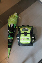 Laden Sie das Bild in den Galerie-Viewer, Schultüte Traktor aus Stoff inkl. Papprohling 70 cm oder 85 cm ST177 & ST178