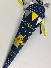 Laden Sie das Bild in den Galerie-Viewer, Schultüte Pikachu aus Stoff inkl. Papprohling 70 cm oder 85 cm ST003 & ST004