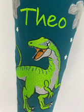 Laden Sie das Bild in den Galerie-Viewer, Schultüte Dinosaurier Stoff inkl. Papprohling 70 cm oder 85 cm ST009 & ST010