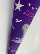 Laden Sie das Bild in den Galerie-Viewer, Schultüte Delfin aus Stoff mit Glitzer inkl. Papprohling 70 cm oder 85 cm ST137 & ST138
