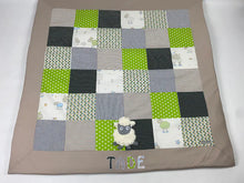 Laden Sie das Bild in den Galerie-Viewer, Babydecke/Krabbeldecke *Patchwork Schäfchen/Schaf* KRD3012