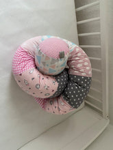 Laden Sie das Bild in den Galerie-Viewer, Bettschlange/Lagerungshife/Stillkissen pastell Traum *Patchwork* BS0028