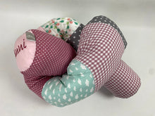 Laden Sie das Bild in den Galerie-Viewer, Bettschlange/Lagerungshilfe Rosa/Grau/mintTraum *Patchwork* BS0004