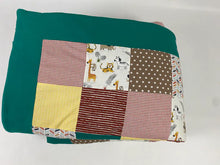 Laden Sie das Bild in den Galerie-Viewer, Babydecke/Krabbeldecke *Patchwork Faultier* KRD3007