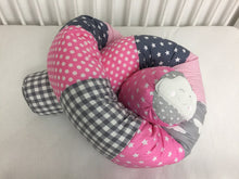 Laden Sie das Bild in den Galerie-Viewer, Bettschlange/Lagerungshilfe/Stillkissen rosa/Pink Traum *Patchwork* BS0027