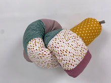 Laden Sie das Bild in den Galerie-Viewer, Bettschlange/Lagerungshilfe/Stillkissen in Pastell Farben *Patchwork* BS0015