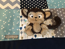 Laden Sie das Bild in den Galerie-Viewer, Babydecke/Krabbeldecke *Patchwork Affe* KRD3010