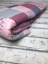 Laden Sie das Bild in den Galerie-Viewer, Babydecke/ Krabbeldecke *Patchwork Eule* KRD3003