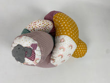 Laden Sie das Bild in den Galerie-Viewer, Bettschlange/Lagerungshilfe/Stillkissen in Pastell Farben *Patchwork* BS0015