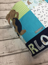 Laden Sie das Bild in den Galerie-Viewer, Babydecke/Krabbeldecke *Patchwork Schnuffelhase* KRD3016
