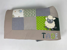 Laden Sie das Bild in den Galerie-Viewer, Babydecke/Krabbeldecke *Patchwork Schäfchen/Schaf* KRD3012