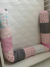 Laden Sie das Bild in den Galerie-Viewer, Bettschlange/Lagerungshife/Stillkissen pastell Traum *Patchwork* BS0028