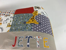 Laden Sie das Bild in den Galerie-Viewer, Babydecke/Krabbeldecke *Patchwork Giraffe * KRD3022