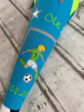 Laden Sie das Bild in den Galerie-Viewer, Schultüte Fußball Soccer aus Stoff inkl. Papprohling 70 cm oder 85 cm ST183 &amp; ST184
