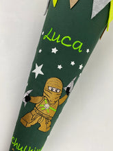 Laden Sie das Bild in den Galerie-Viewer, Schultüte Ninja/ Ninjago Stoff inkl. Papprohling 70cm oder 85 cm ST045 &amp; ST046
