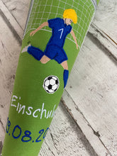 Laden Sie das Bild in den Galerie-Viewer, Schultüte Fußball Soccer aus Stoff inkl. Papprohling 70 cm oder 85 cm ST181 &amp; ST182
